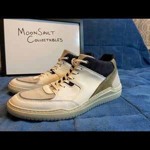 - Men's Bull Boxer Sycamor  Shoes (White & Navy Blue) Size 12